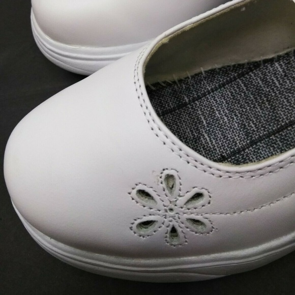 White Orthopedic Comfort Shoes 8.5D - Picture 3 of 6